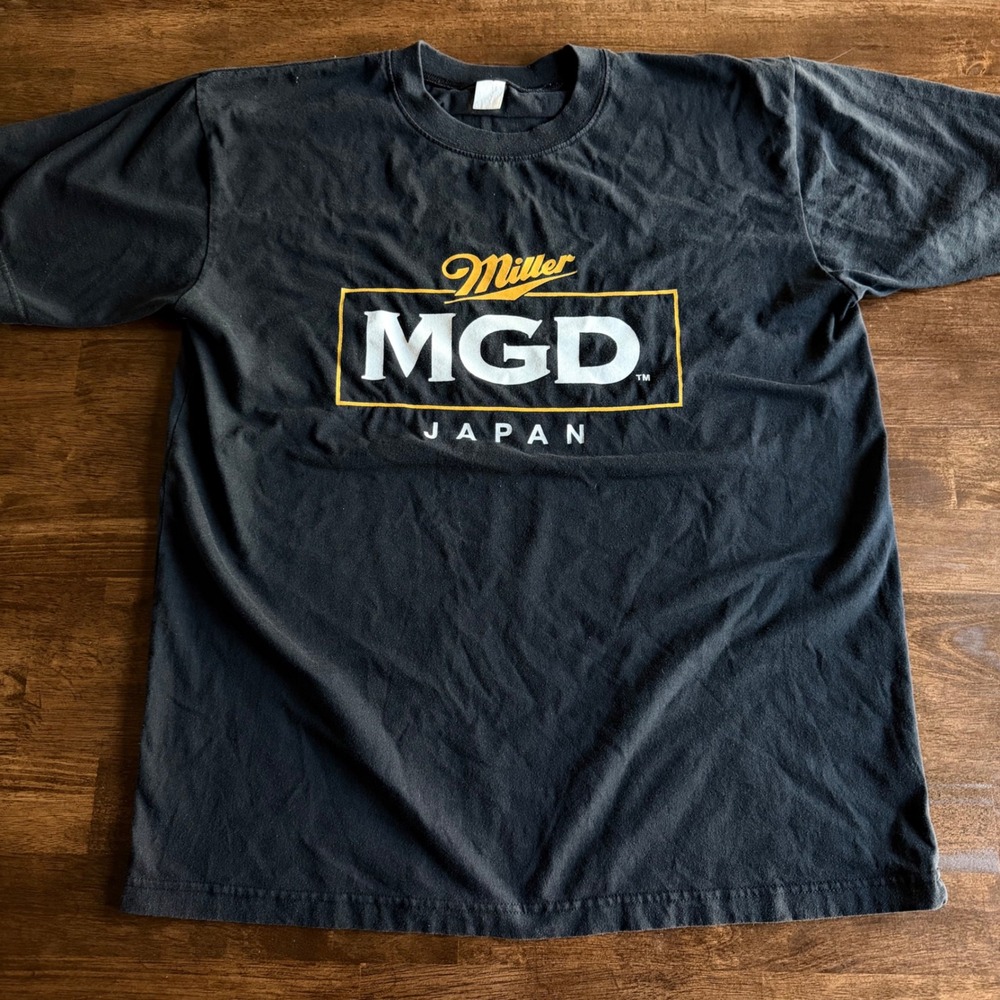 Vintage Miller MGD Japan Graphic T-Shirt Mens Black Short Sleeve Brew Tee